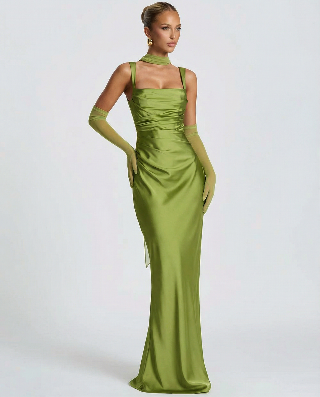 Backless Maxi Dress – Elegant Halter Design for Summer Nights 2