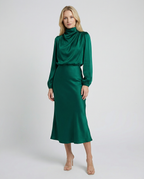 Elegant Satin Evening Dress – Chic Long Sleeves for Formal Occasions 2