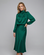 Elegant Satin Evening Dress – Chic Long Sleeves for Formal Occasions 3