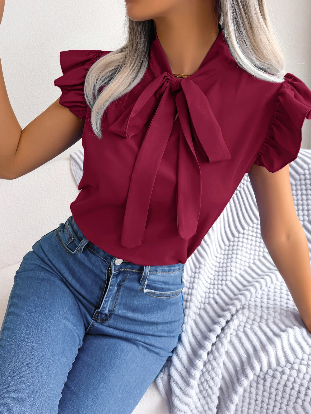 Women's Bow Tie Blouse – Chic Sleeveless Design for Elegant Office Wear 3