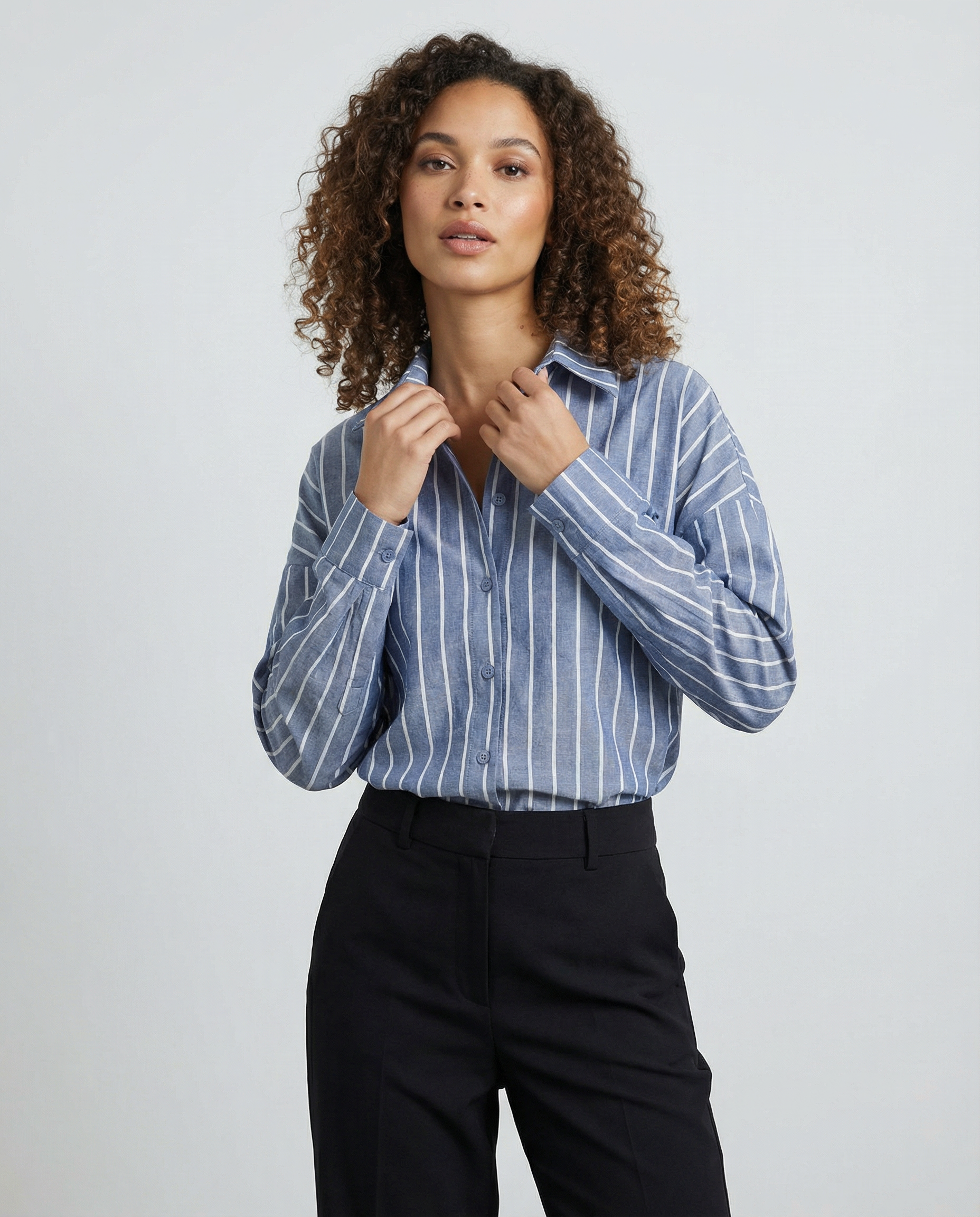Women's Striped Button-Down Shirt – Relaxed Fit for Versatile All-Day Styling 1